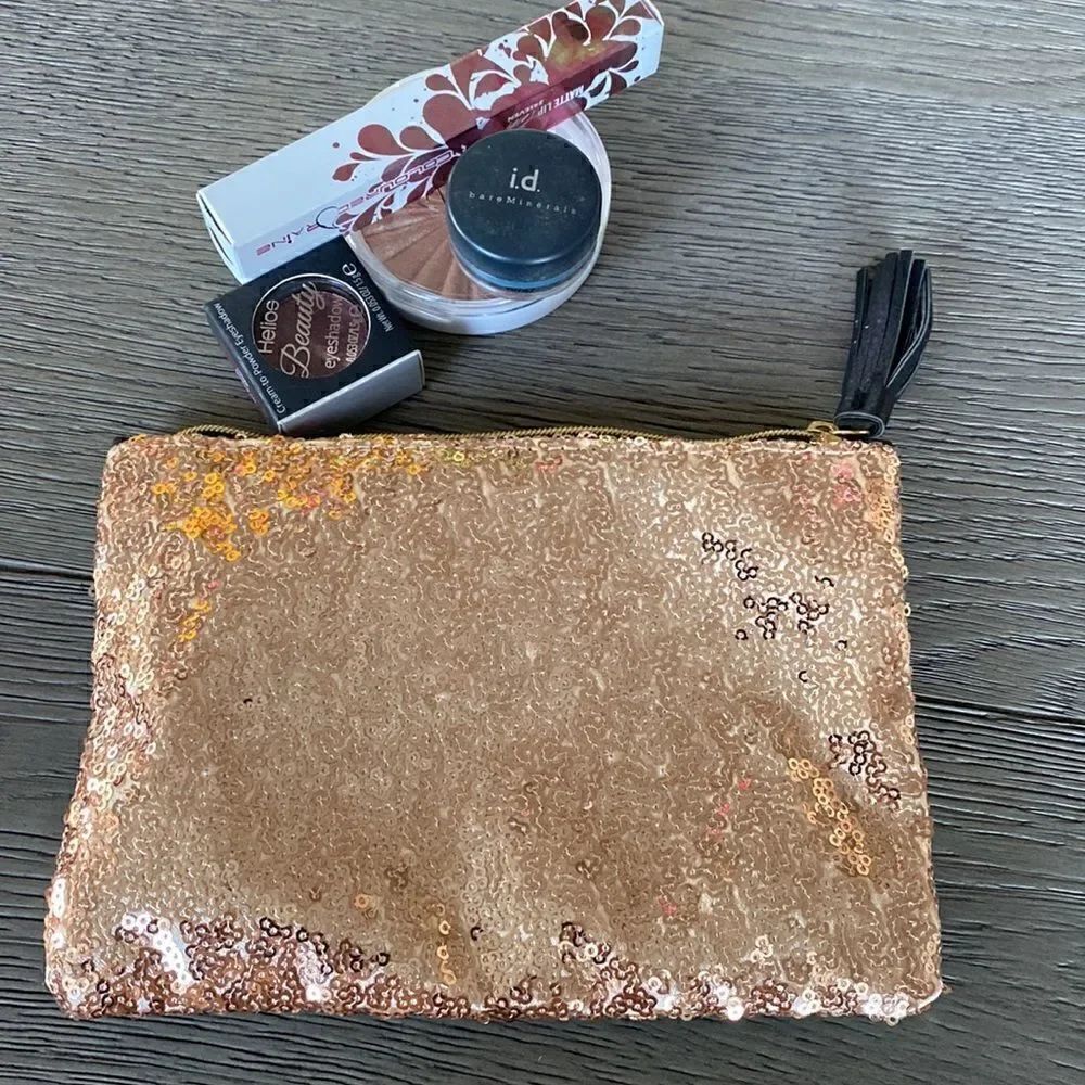 5 Piece Makeup Bundle-Not Used - Picture 9 of 9